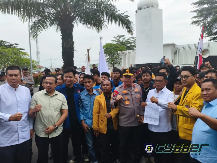 Evaluasi Satu Tahun Kepemimpinan Andra Soni: Tantangan Kesejahteraan di Banten