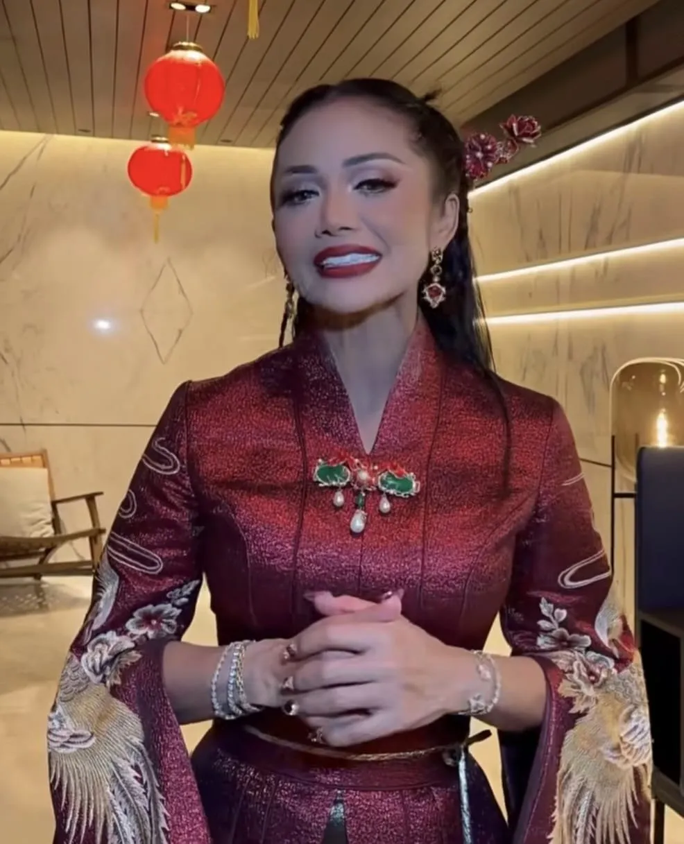 Krisdayanti Puji Toleransi Budaya Warga Semarang Saat Perayaan Imlek