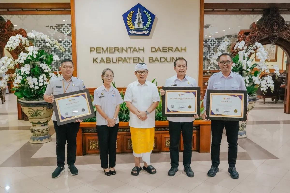Bupati Badung Hargai Prestasi WBBM Perangkat Daerah
