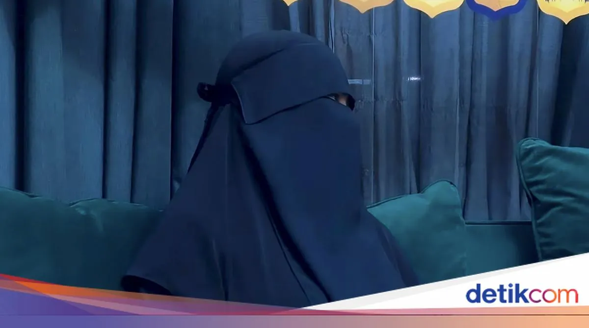 Kartika Putri Kembali Beraksi Usai Setahun dan Tampil Bercadar