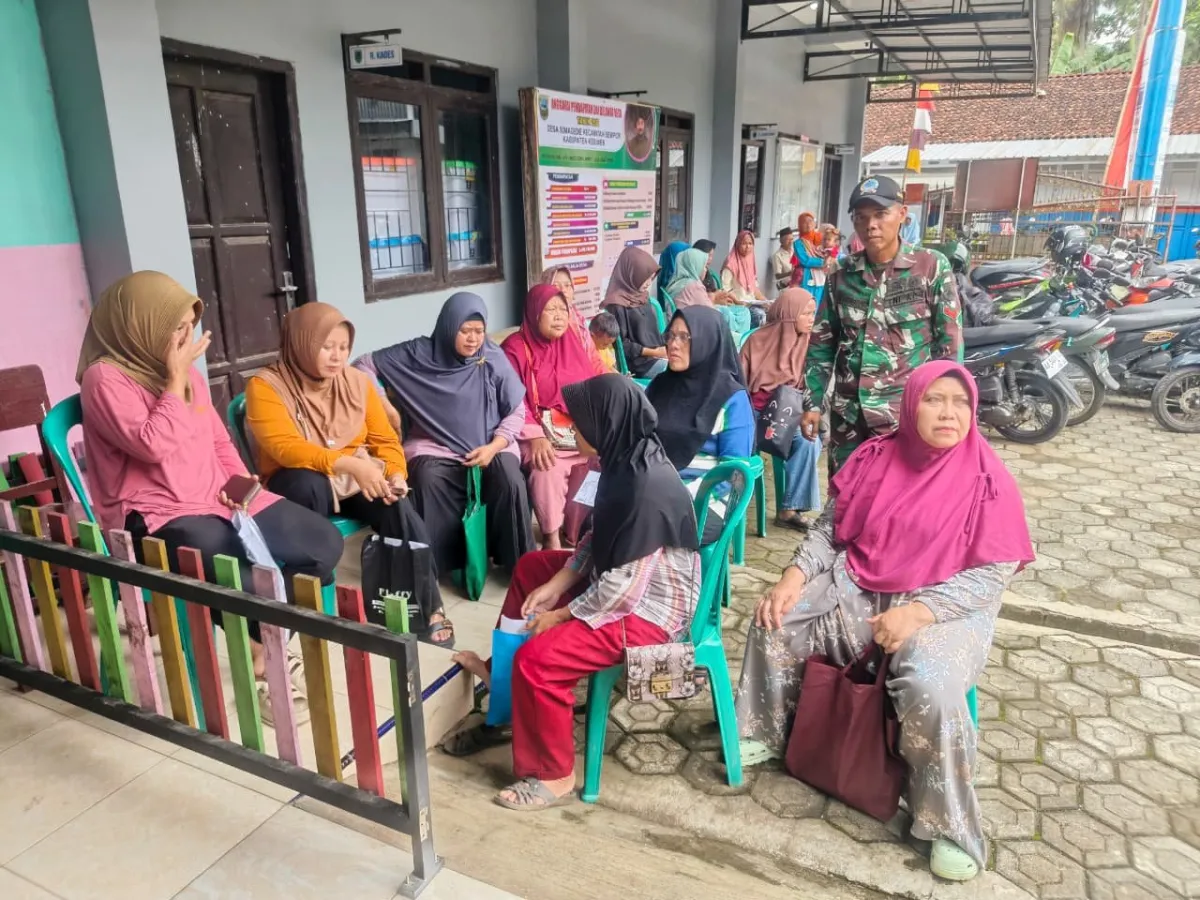 Pelayanan Administrasi Jemput Bola di Somagede Tingkatkan Akses Hak Warga