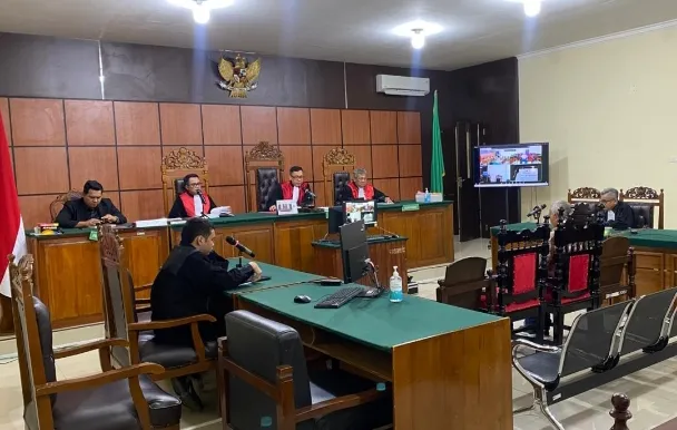 Putusan Korupsi PLTMH Desa Merayuh: Terdakwa Dijatuhi Hukuman Empat Tahun Penjara