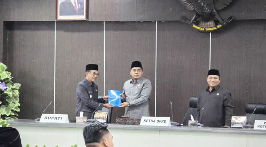 Bupati Pamekasan Tegaskan Raperda Penyederhanaan Perangkat Daerah Sesuai Kebijakan Pusat
