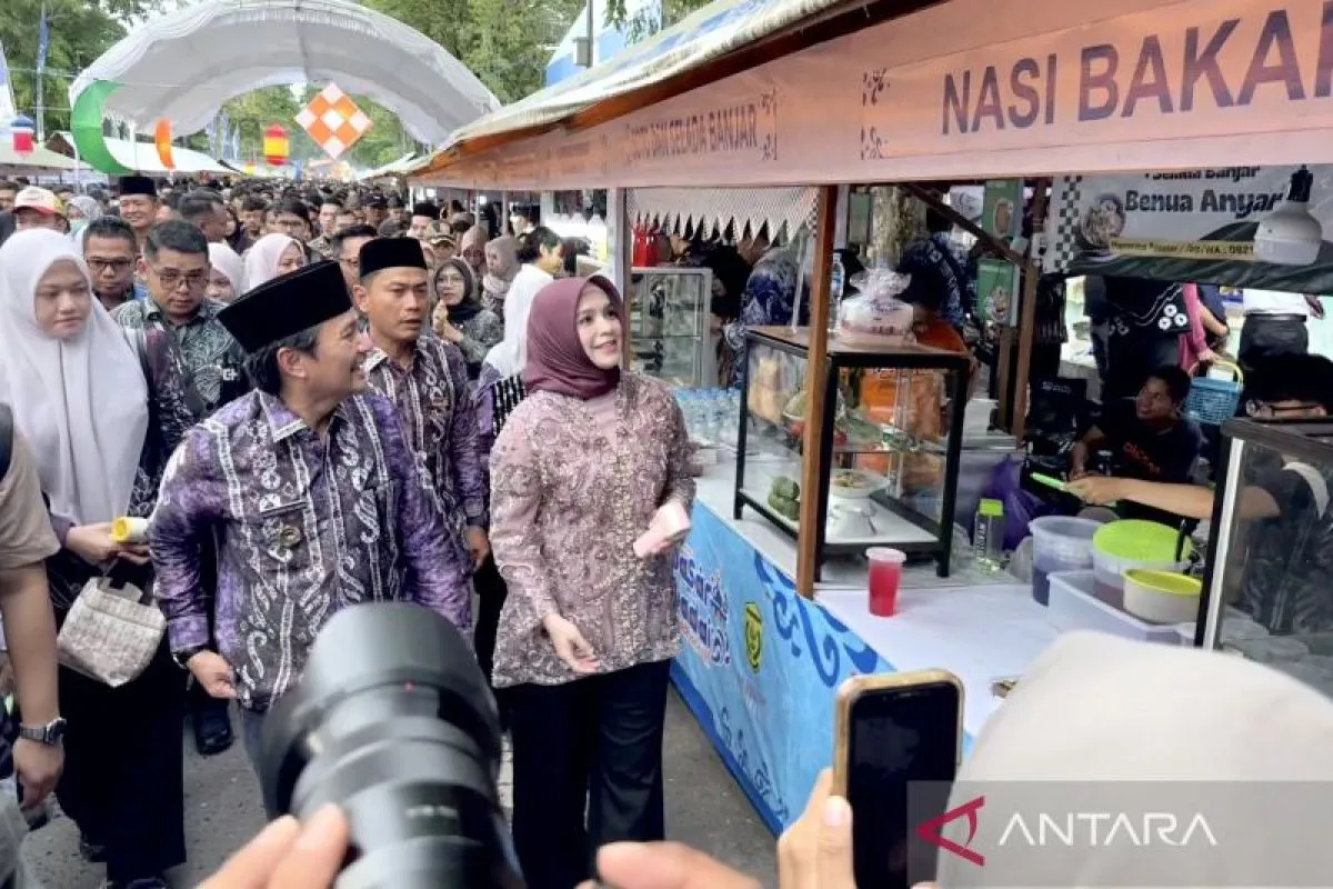 Pemkot Banjarmasin Fasilitasi 200 UMKM di Pasar Wadai Ramadhan