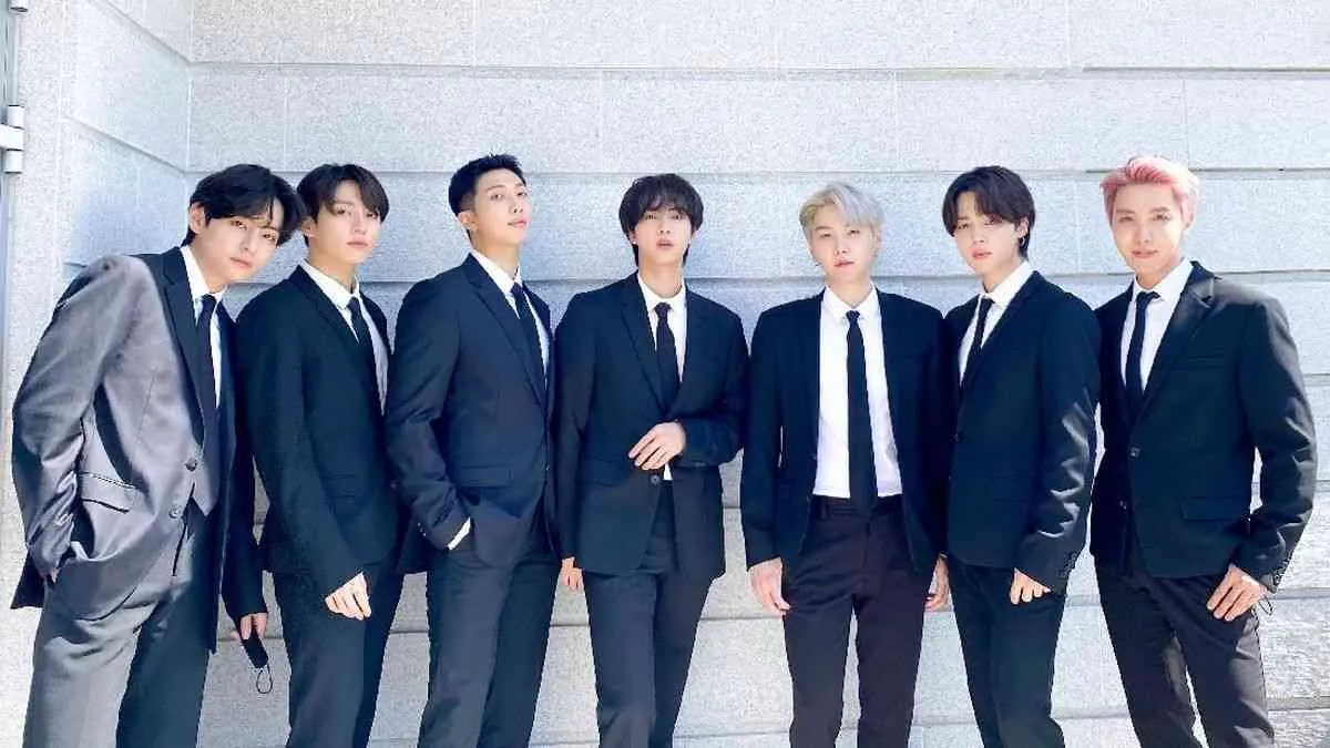 K-Pop dan Anime: Fenomena Budaya Pop Asia yang Menggoda Remaja Global