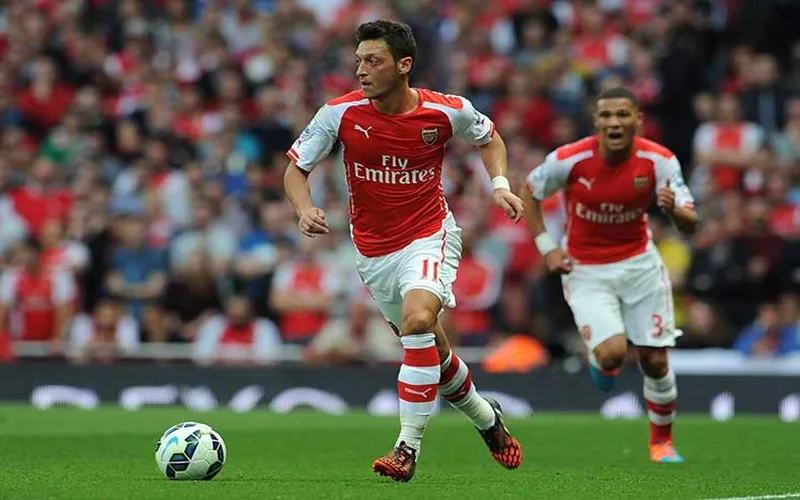Mesut Ozil dan Tantangan Karirnya di Arsenal