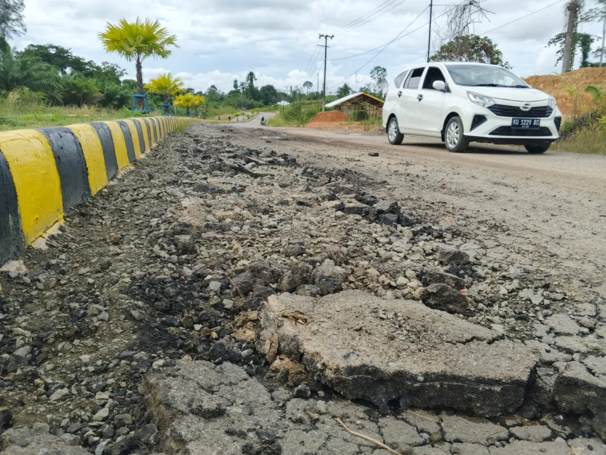 Pemkab Tana Tidung Siap Perbaiki Jalan Sebawang Secara Bertahap