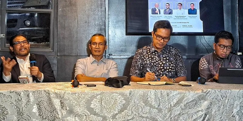 DPR Ingatkan Penegak Hukum Hati-hati dalam Menangani Kasus Bisnis dan Korupsi
