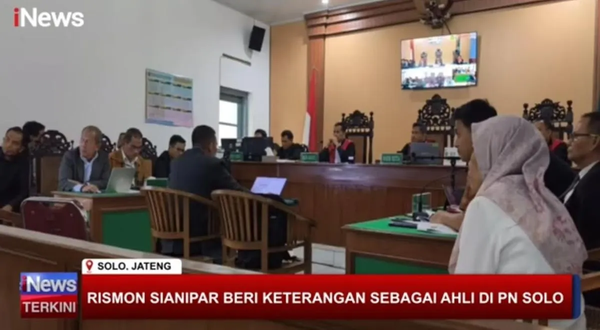 Rismon Sianipar: Keterbukaan Ijazah Presiden Hak Warga