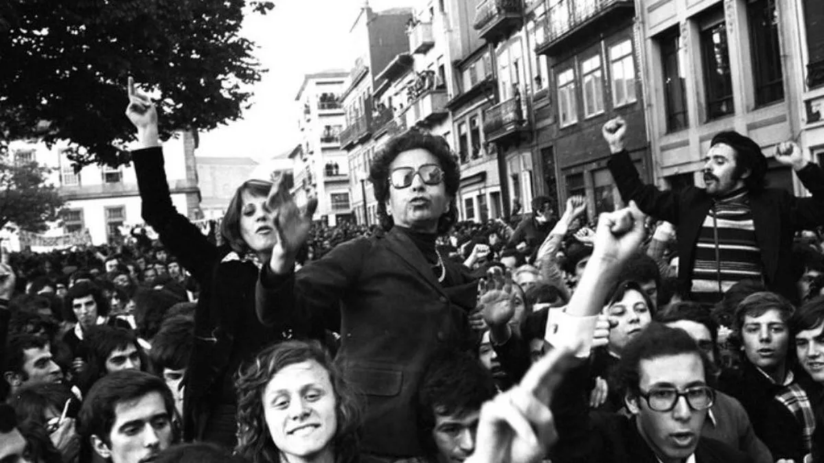 Revolusi Anyelir: Perubahan Menuju Demokrasi di Portugal