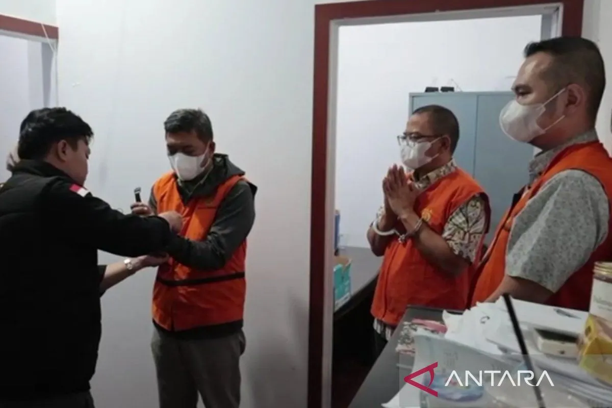 Berita Hukum Terpopuler: Korupsi, Restorative Justice, dan Kasus Guru Honorer