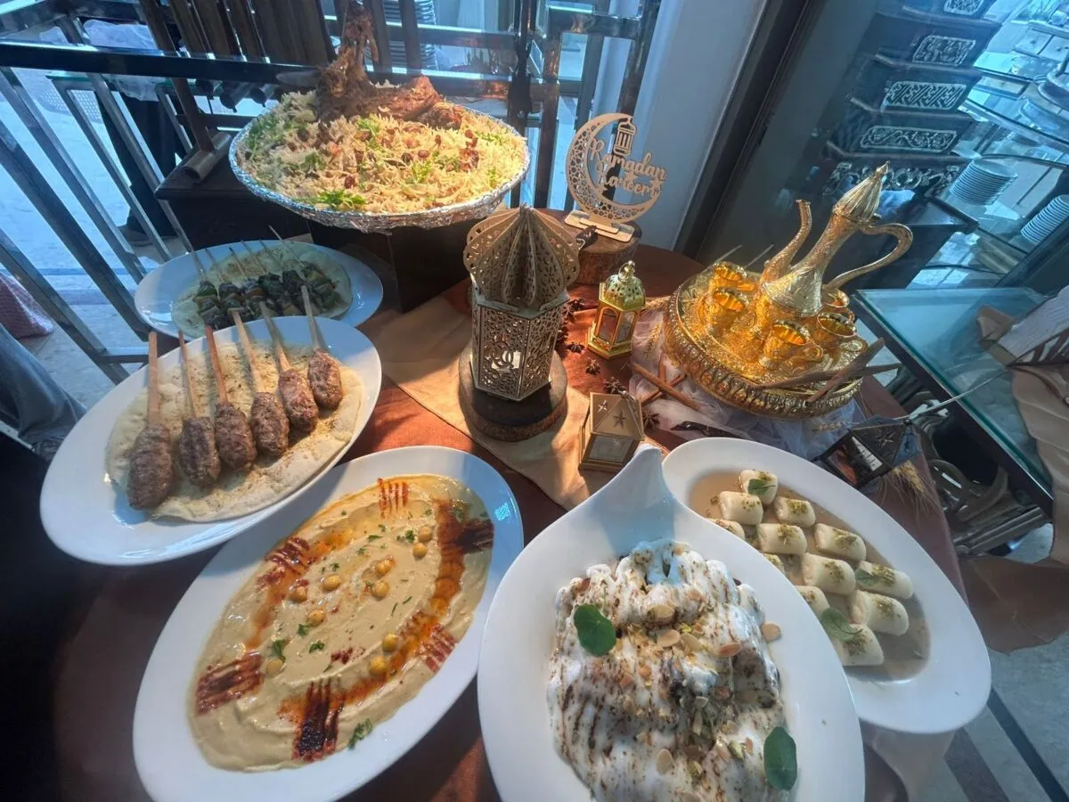 Pengalaman Iftar Elegan dengan Cita Rasa Timur Tengah di The Dining Room Art Deco Hotel Bandung