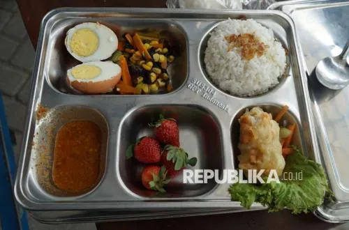 Menteri HAM: Penolakan Program Makan Bergizi Gratis Sama dengan Menentang HAM