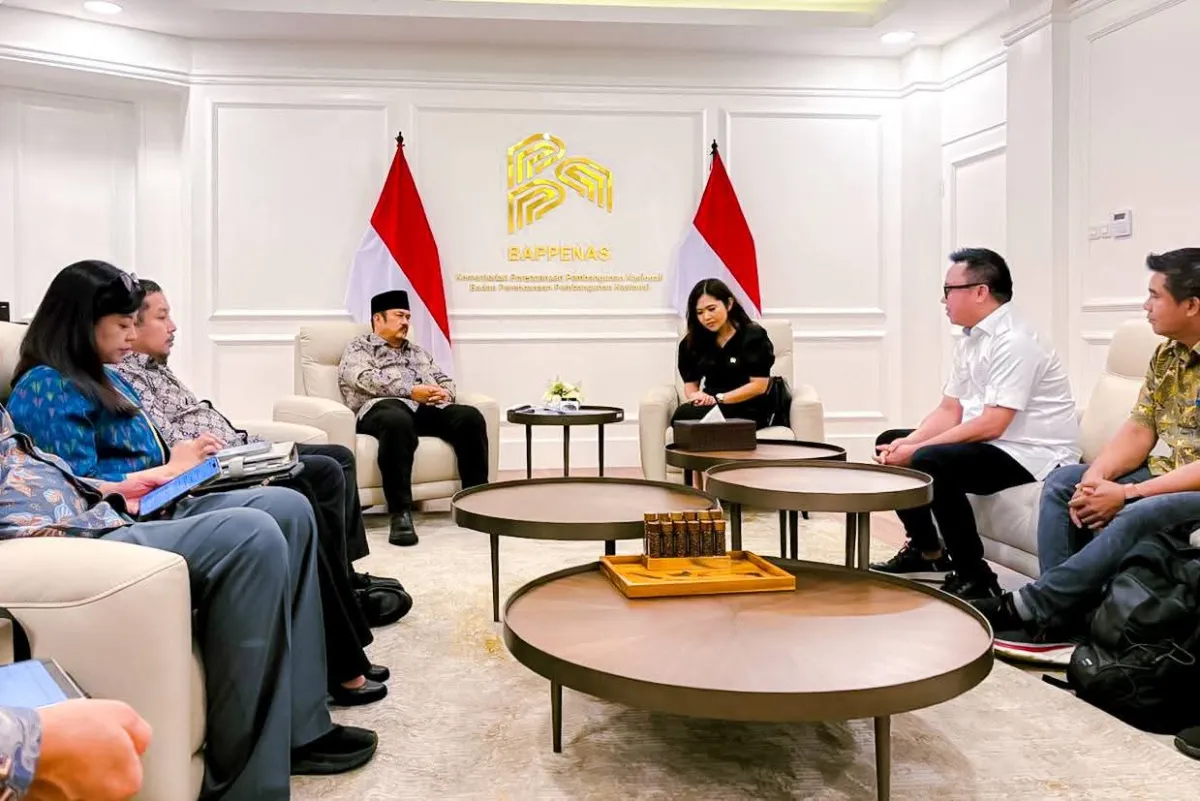 Bupati Morowali Utara Usulkan Perbaikan Infrastruktur dalam Audiensi dengan Bappenas
