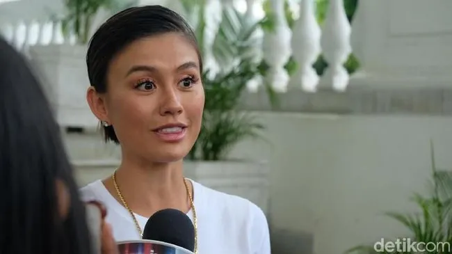 Pernyataan Agnez Mo tentang Keturunan yang Memicu Kontroversi di Media Sosial