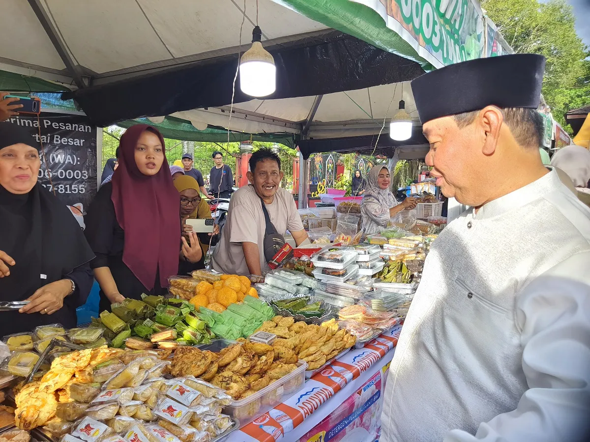 Bazar Kuliner Ramadan di Sampit Dorong Lestarikan Kue Tradisional