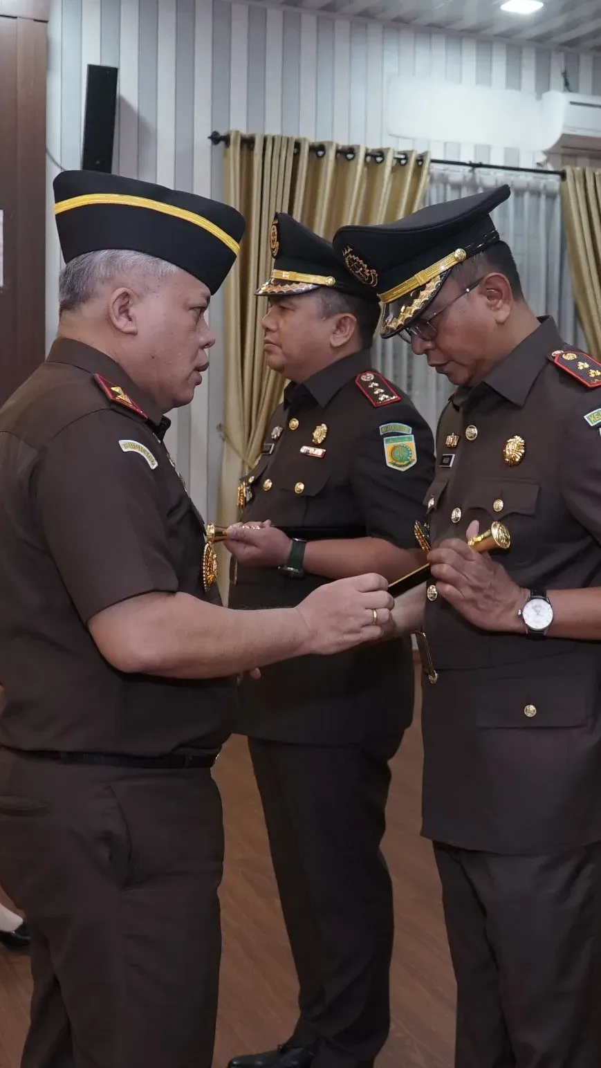 Kajati Sumut Lantik Kajari Deli Serdang dan Padang Lawas, Tekankan Penegakan Hukum Berkeadilan