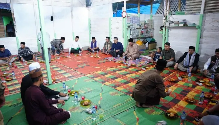 Bupati Aceh Tengah Berbuka Puasa Bersama Pengungsi di Wih Dusun Jamat