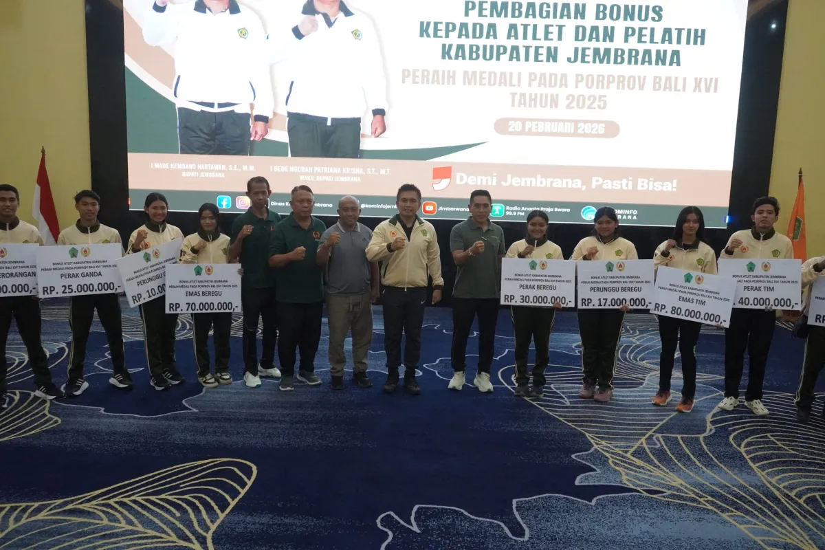 Pemkab Jembrana Serahkan Bonus kepada Atlet dan Pelatih Porprov Bali XVI 2025