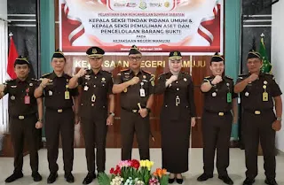 Zico Extrada Dilantik Sebagai Kasi Pidum Kejari Mamuju, Siap Tingkatkan Penuntutan