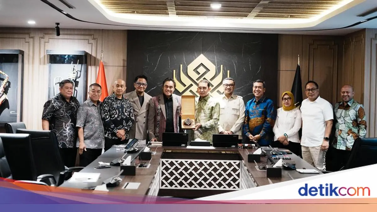 Menbud Dukung Peringatan Hari Musik Nasional dengan Penampilan Dangdut