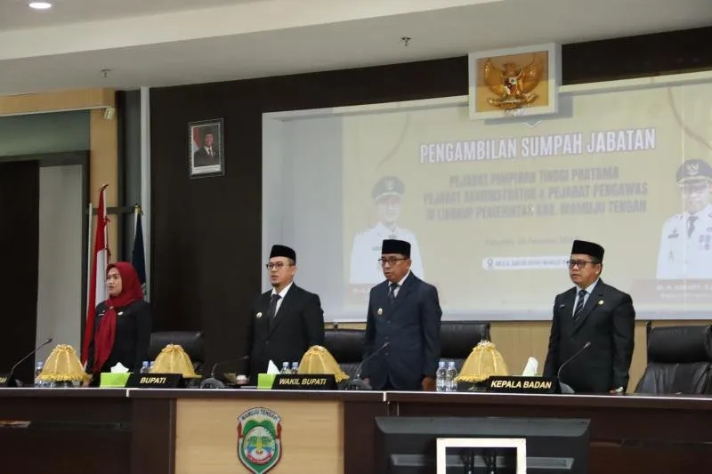 Bupati Mamuju Tengah Lantik Pejabat Baru untuk Penyegaran Birokrasi