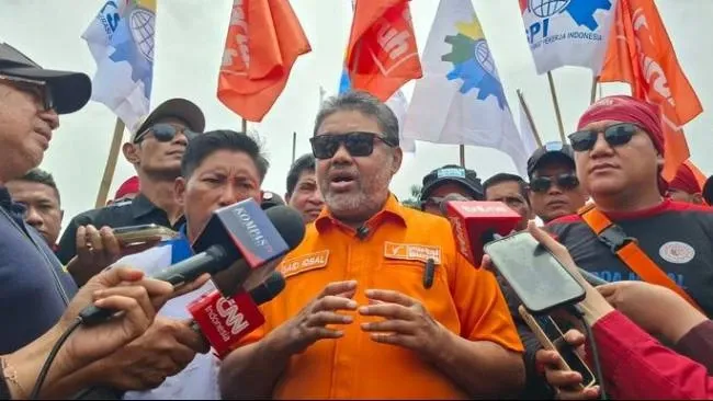 KSPI dan Partai Buruh Gelar Aksi di PTUN Bandung Dukung Gugatan UMSK
