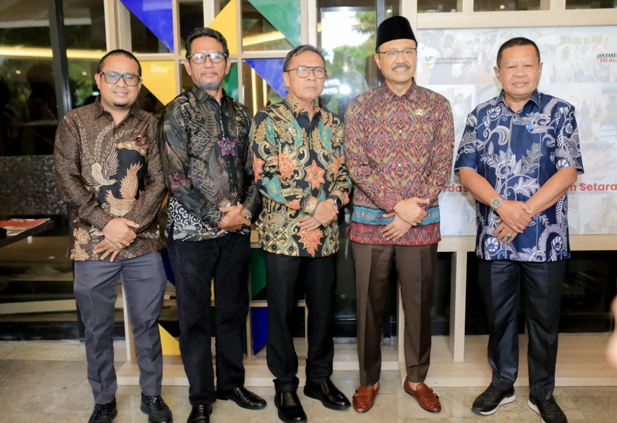 Bupati Halteng Bertemu Mensos untuk Memperkuat Program Bansos Melalui Sekolah Rakyat