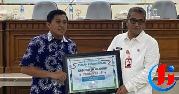 Nganjuk Raih Penghargaan Terbaik ke-3 dalam Pengurangan Kawasan Kumuh Jatim 2025