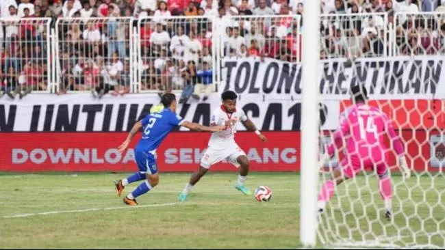 Malut United Tantang Semen Padang dalam Duel Krusial di Super League