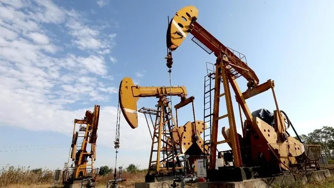Harga Minyak Dunia Turun karena Kekhawatiran Sanksi Rusia