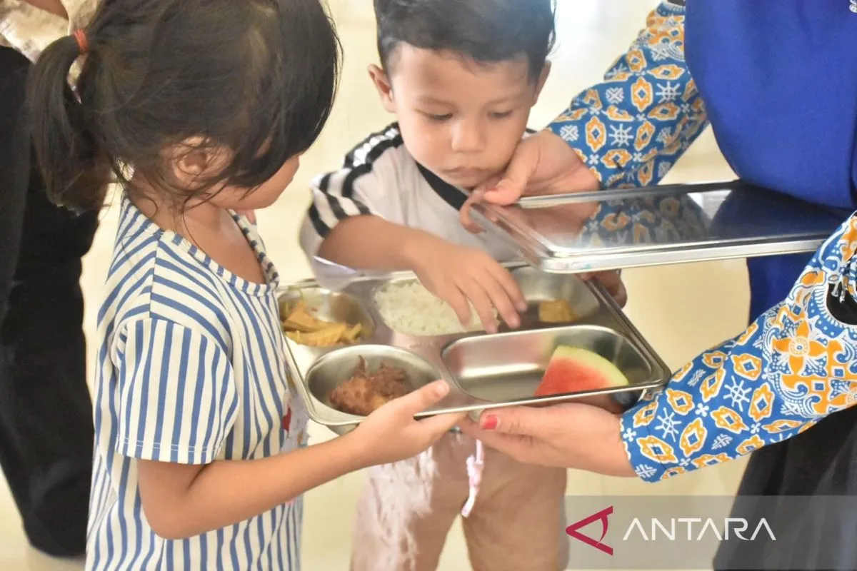 Program Makan Bergizi Gratis Tingkatkan Kesejahteraan Siswa dari Kelompok Ekonomi Rendah