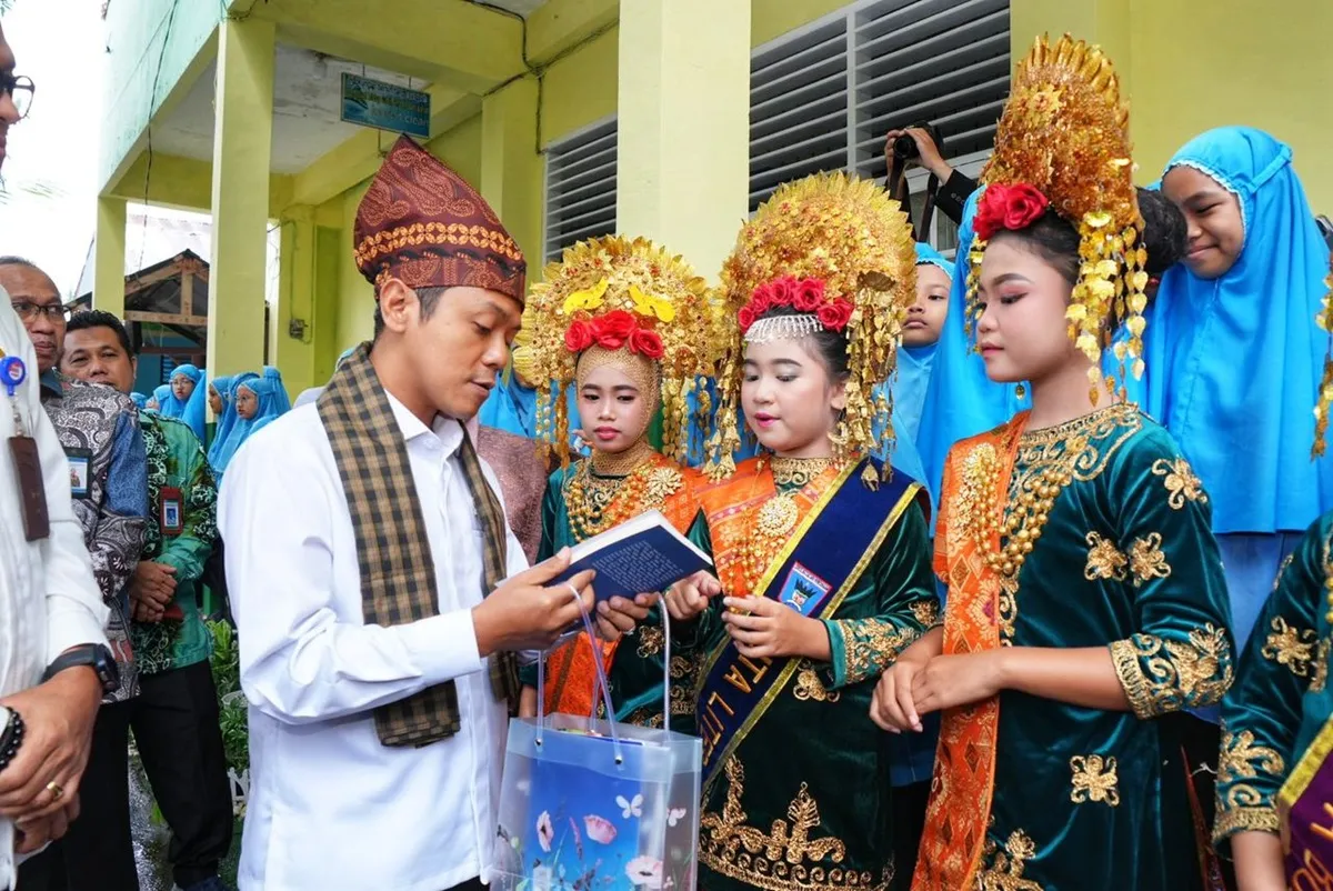 Kemendikdasmen Usulkan Revisi UU untuk Keseimbangan Sekolah Negeri dan Swasta