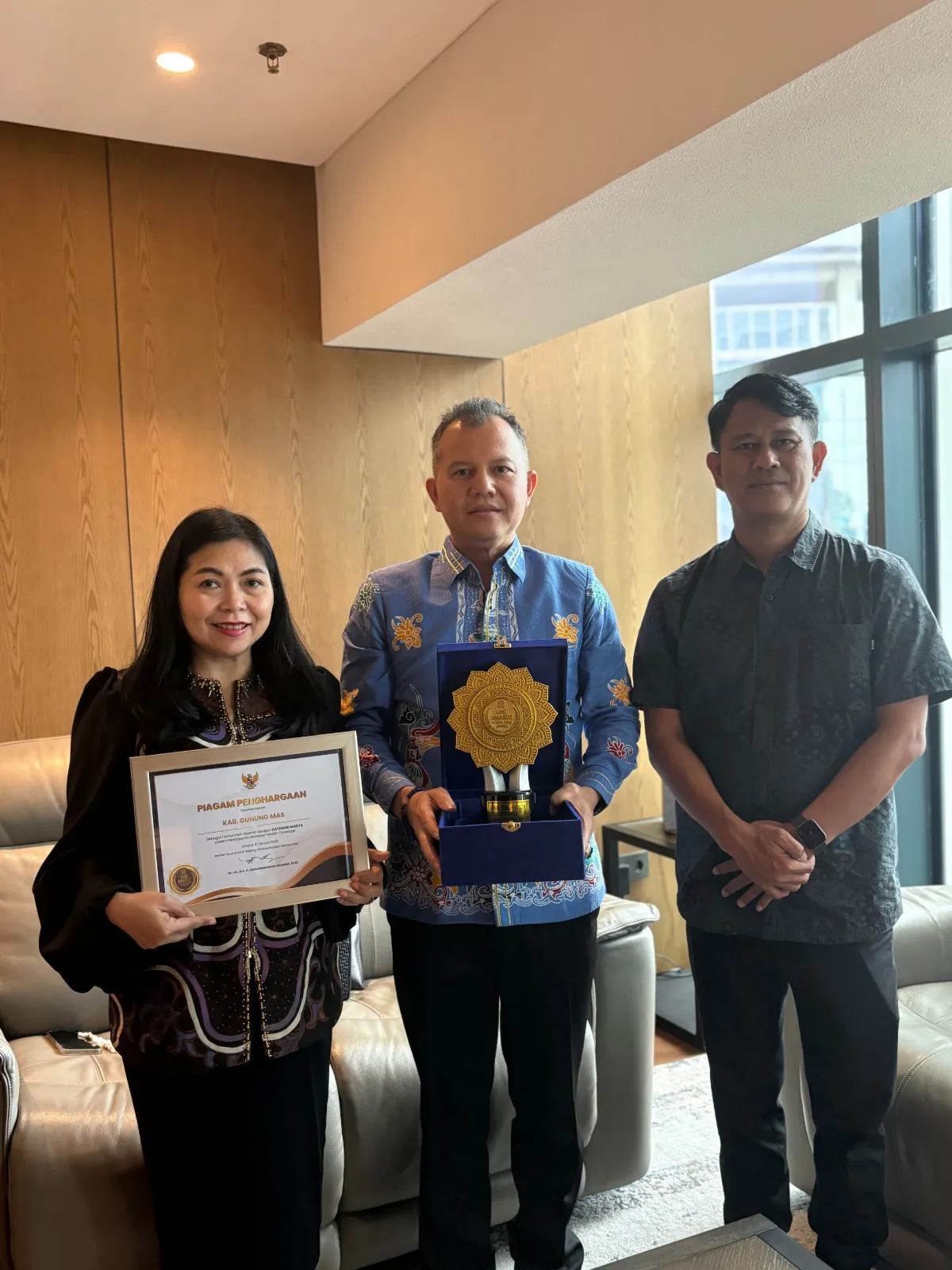 Kabupaten Gunung Mas Raih UHC Awards 2026 dengan Capaian 100 Persen