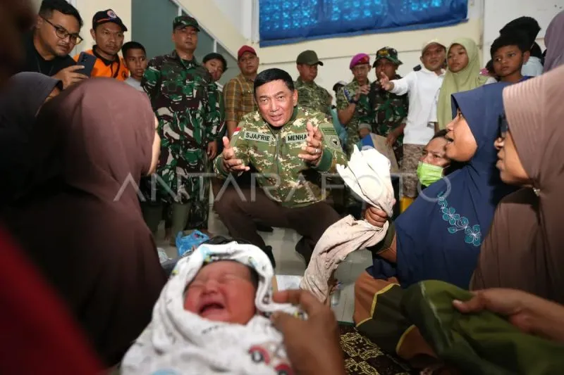 Menhan: Penyaluran Bantuan Bencana di Aceh Dilakukan Melalui Udara untuk Mempercepat Distribusi