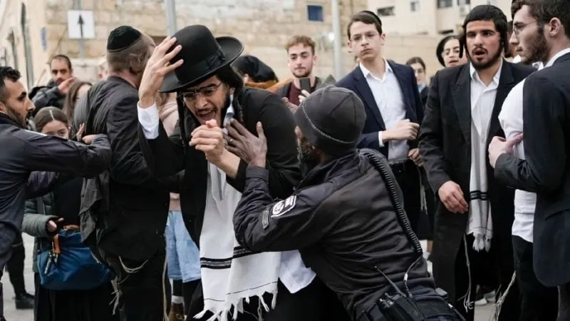 Protes Besar-Besaran Yahudi Haredi Terhadap Kebijakan Netanyahu di Yerusalem
