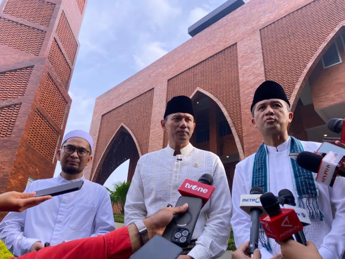Kunjungan AHY dan Menteri Transmigrasi Soroti Pendidikan Gratis di Ponpes MIRA