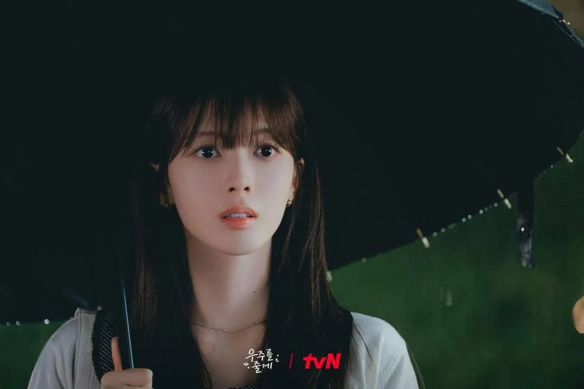 Dilema Karier Hyun Jin sebagai Pengasuh di Our Universe