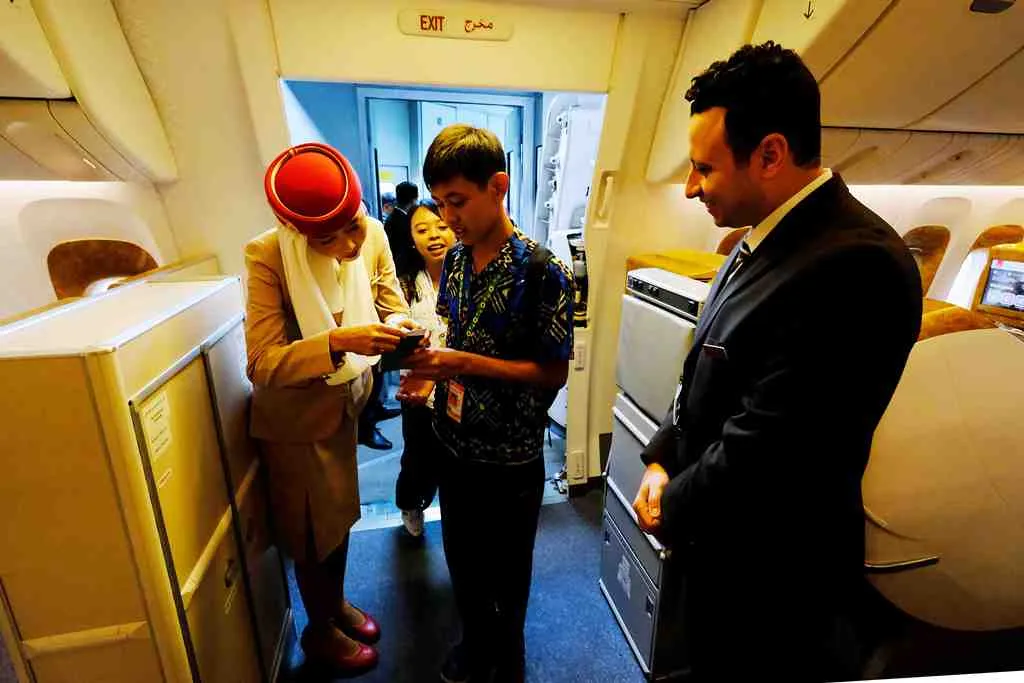 Emirates Gelar Program Travel Rehearsal untuk Anak Autisme di Denpasar