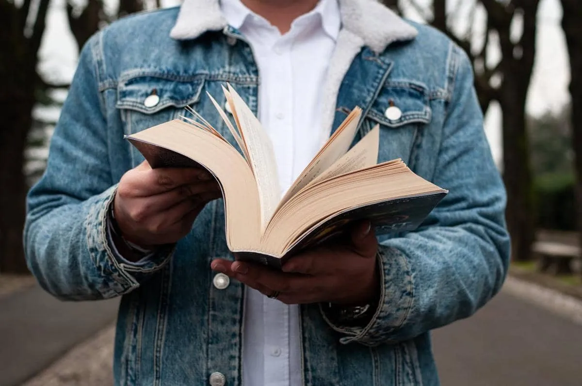 Tantangan Memberikan Rekomendasi Buku untuk Teman Baca