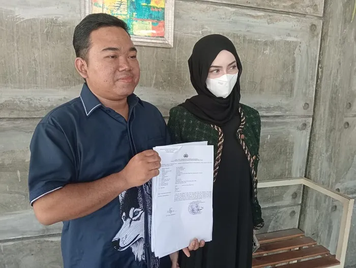 Selebgram Jombang Melaporkan Akun TikTok Fitnah ke Polisi