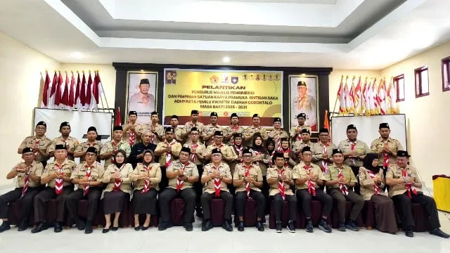 Sofyan Puhi Lantik Pengurus Saka Adhyasta Pemilu untuk Pendidikan Demokrasi