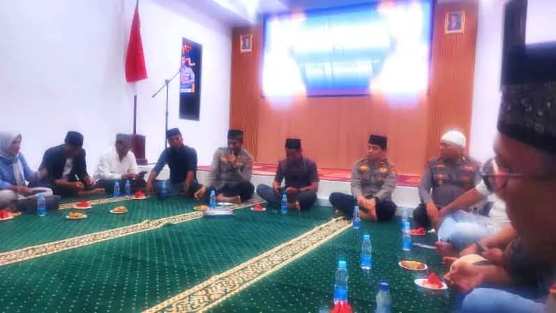 Sinergi Polres Dharmasraya dan Wartawan di Bulan Ramadan