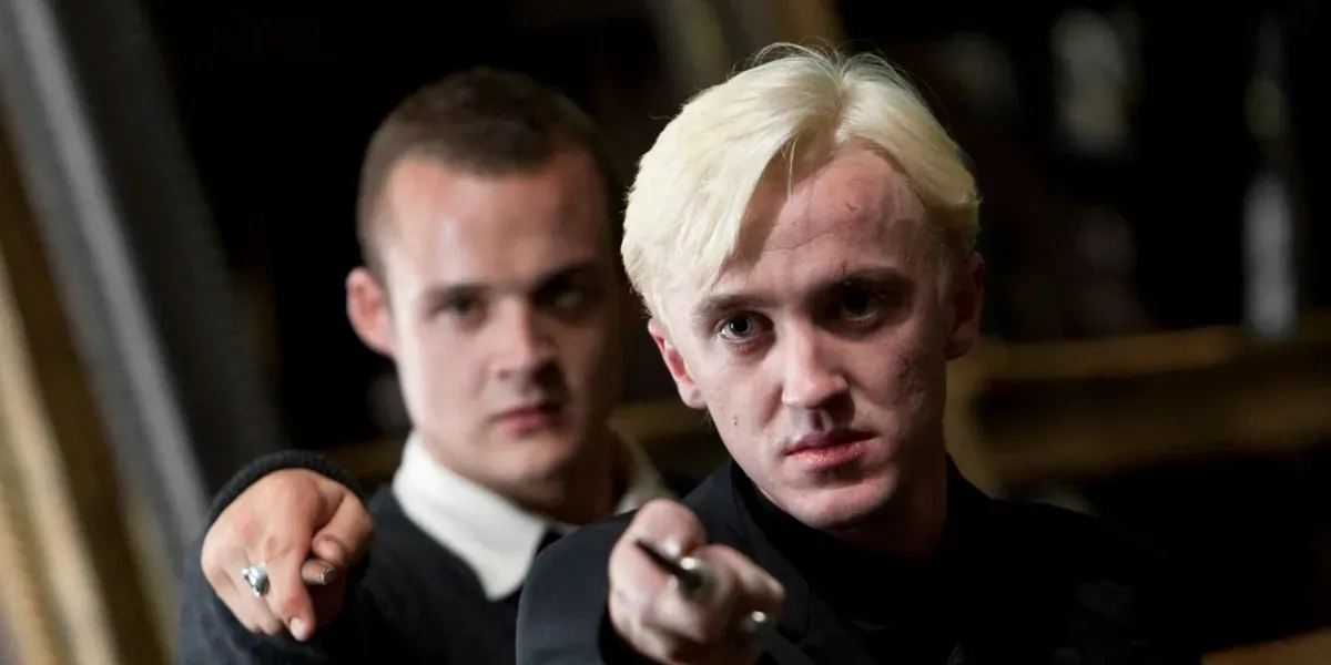 Draco Malfoy Jadi Simbol Keberuntungan di Perayaan Imlek China