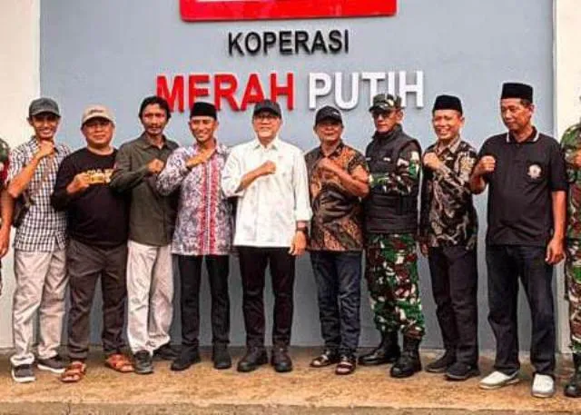 Menko Zulhas Tinjau Kopdeskel MP di Kendal, Dukung Peningkatan Ekonomi Desa