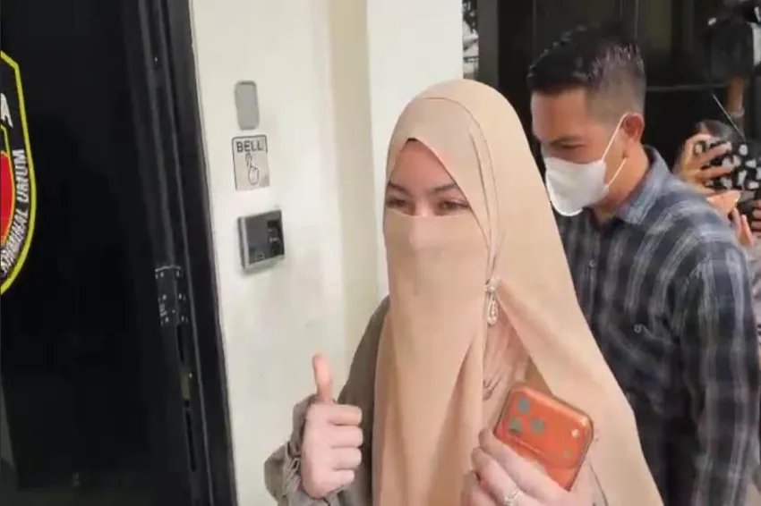 Wardatina Mawa Diperiksa Polda Terkait Kasus Perselingkuhan