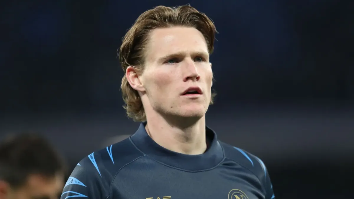 Scott McTominay: Kritik terhadap Sepak Bola Modern dan Transformasi di Napoli