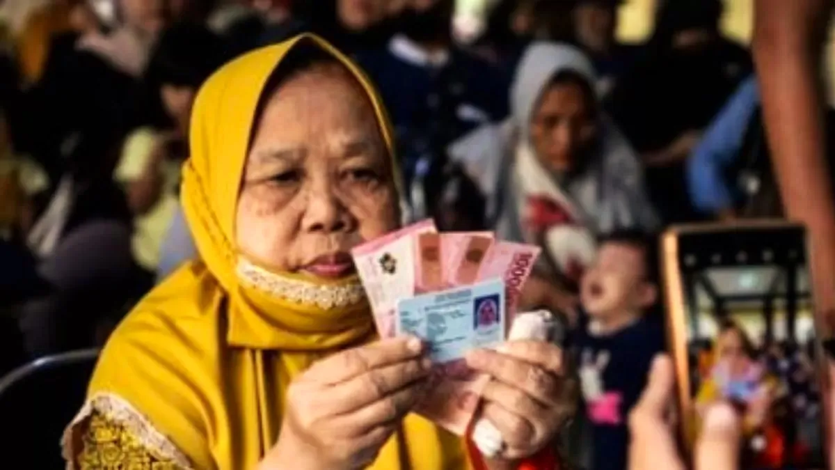 Pencairan Bantuan Sosial BLT Kesra Rp 900.000 Mulai Hari Ini