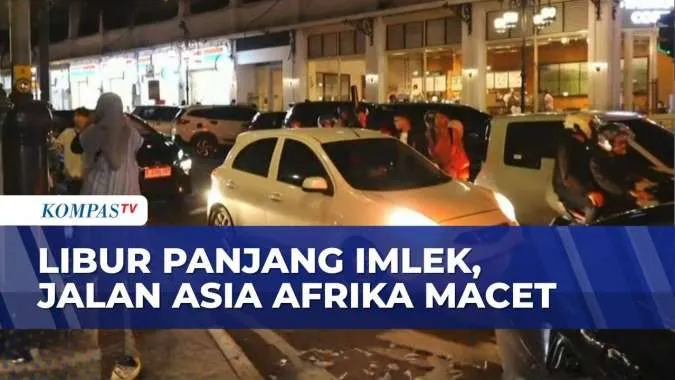 Kawasan Asia Afrika Bandung Ramai Pengunjung Saat Libur Imlek dan Jelang Ramadan