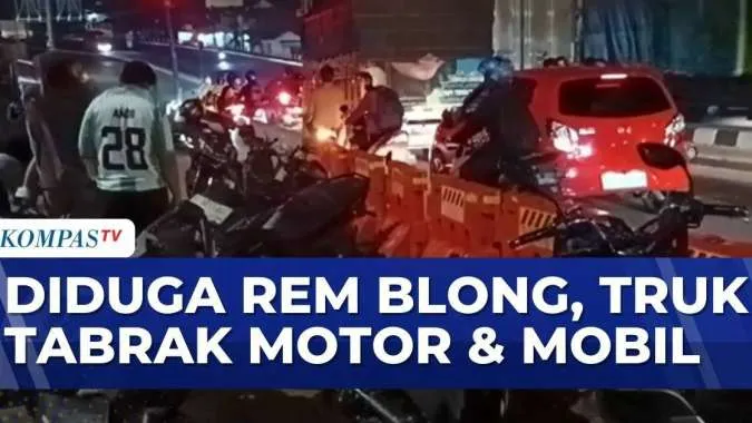 Kecelakaan Truk Tabrak Beberapa Kendaraan di Exit Tol Bawen, Semarang